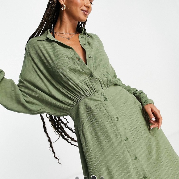 ASOS DESIGN button front maxi beach shirt dress in textured khaki - Picture 2 of 4